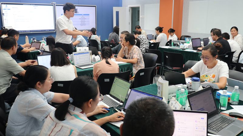 小标题：选址定位，先明确定位目标